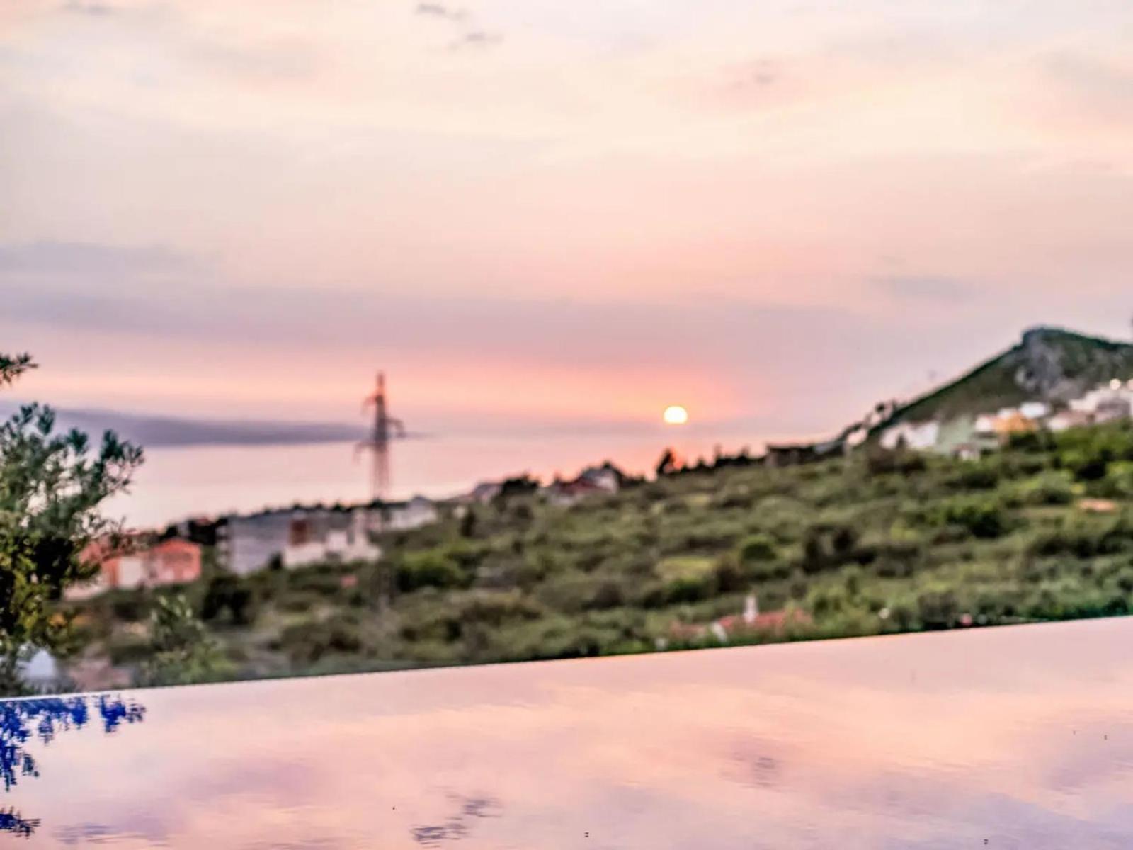 Villa Bellavista**** Best Place For Your Holliday Макарска Екстериор снимка